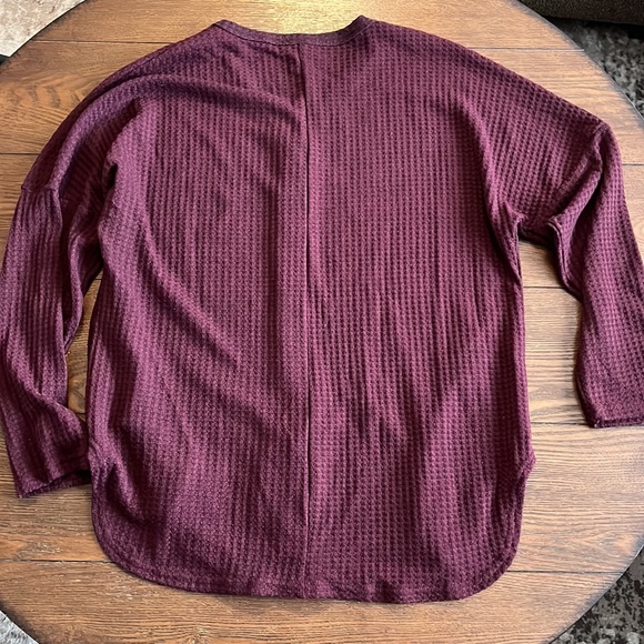 Nwot size L thin sweater - Picture 4 of 4